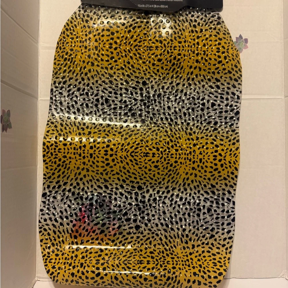 Mainstays Yellow and Black Leopard Print Bath Mat